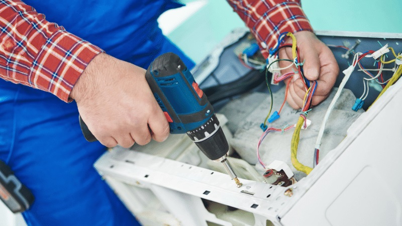 Konak Gorenje Gorenje çamaşır makinesi kart tamiri – Su almama arızası orijinal parça ile giderildi. - Teknik servis örneği